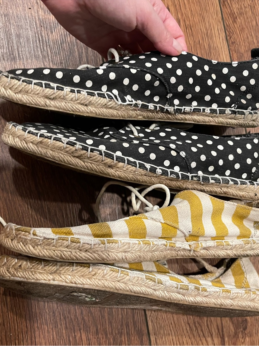GAP 2 Espadrilles woman’s size 8- Yellow/orange Stripe & Black Polka Dot - Picture 4 of 14